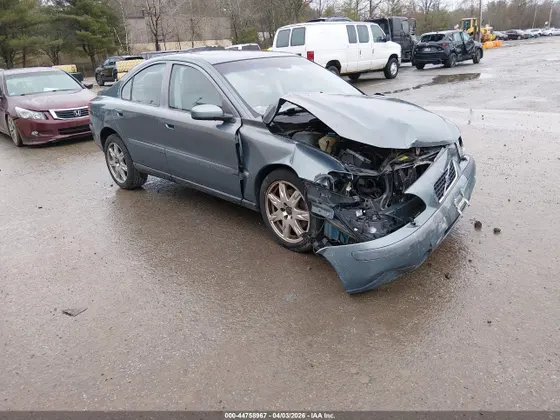 2004 Volvo S60 2.5T AWD