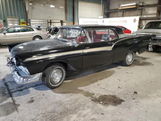 1957 Ford FAIRLANE