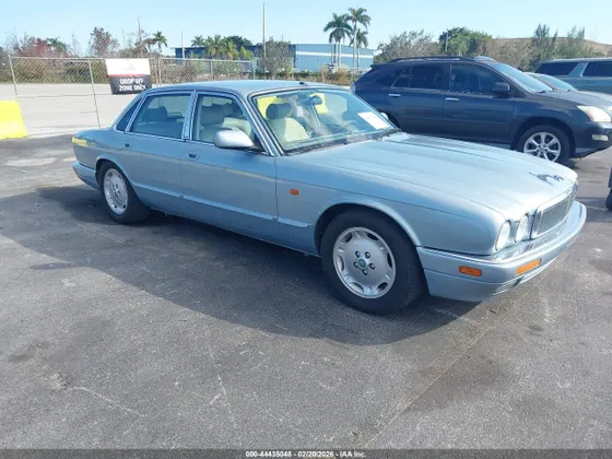 1995 Jaguar XJ Series Sedan