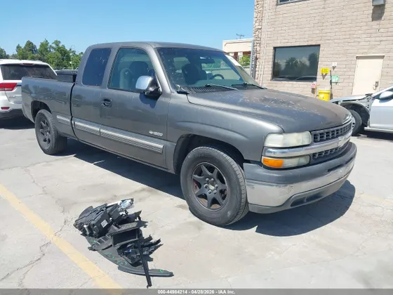 2002 Chevrolet Silverado 1500 LS