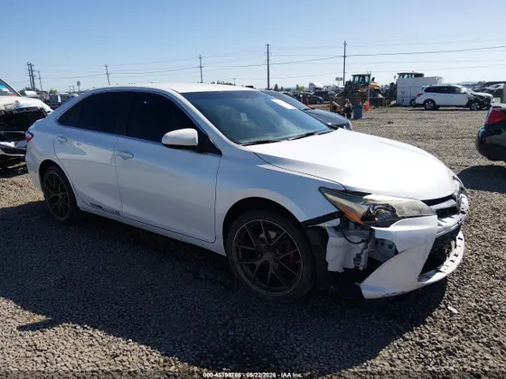 2017 Toyota Camry XLE