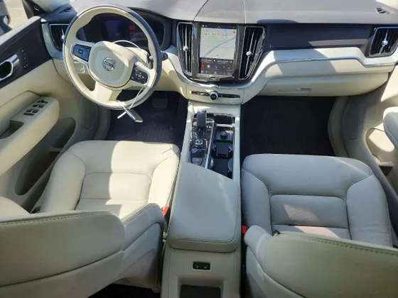 2025 Volvo XC60 Plug-In Hybrid Plus