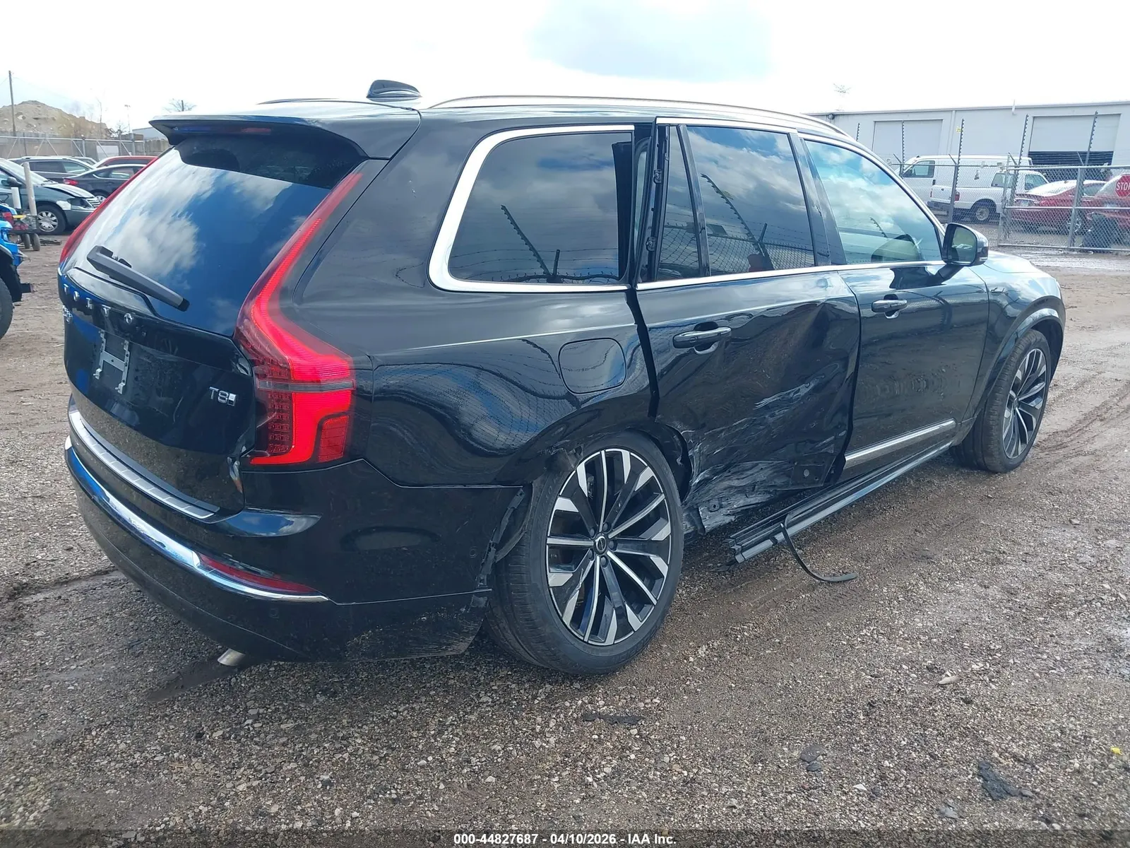 2025 Volvo XC90 Plug-In Hybrid Ultra