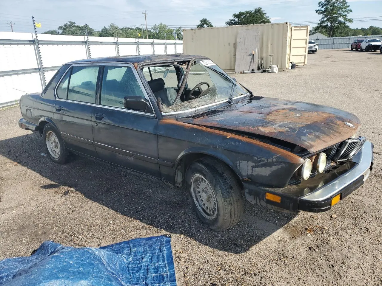 1986 BMW 528 - 533 - 633 - 733 528E