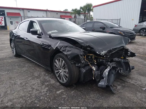 2016 Maserati Ghibli