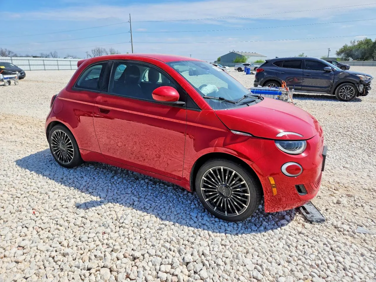 2024 FIAT 500e INSPI(RED)