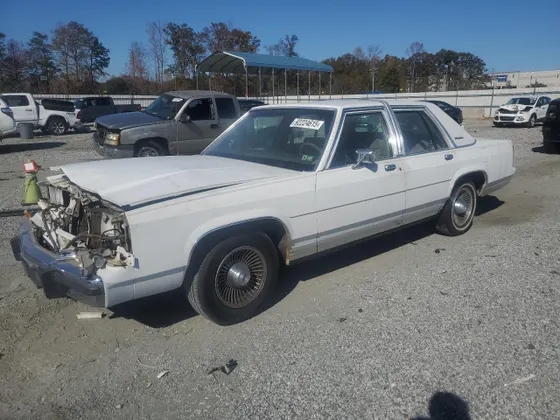 1990 Ford Crown Victoria LX