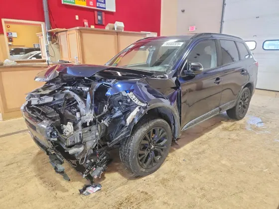 2018 Mitsubishi Outlander ES