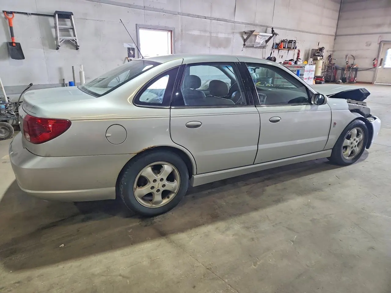 2004 Saturn L-Series L300 2