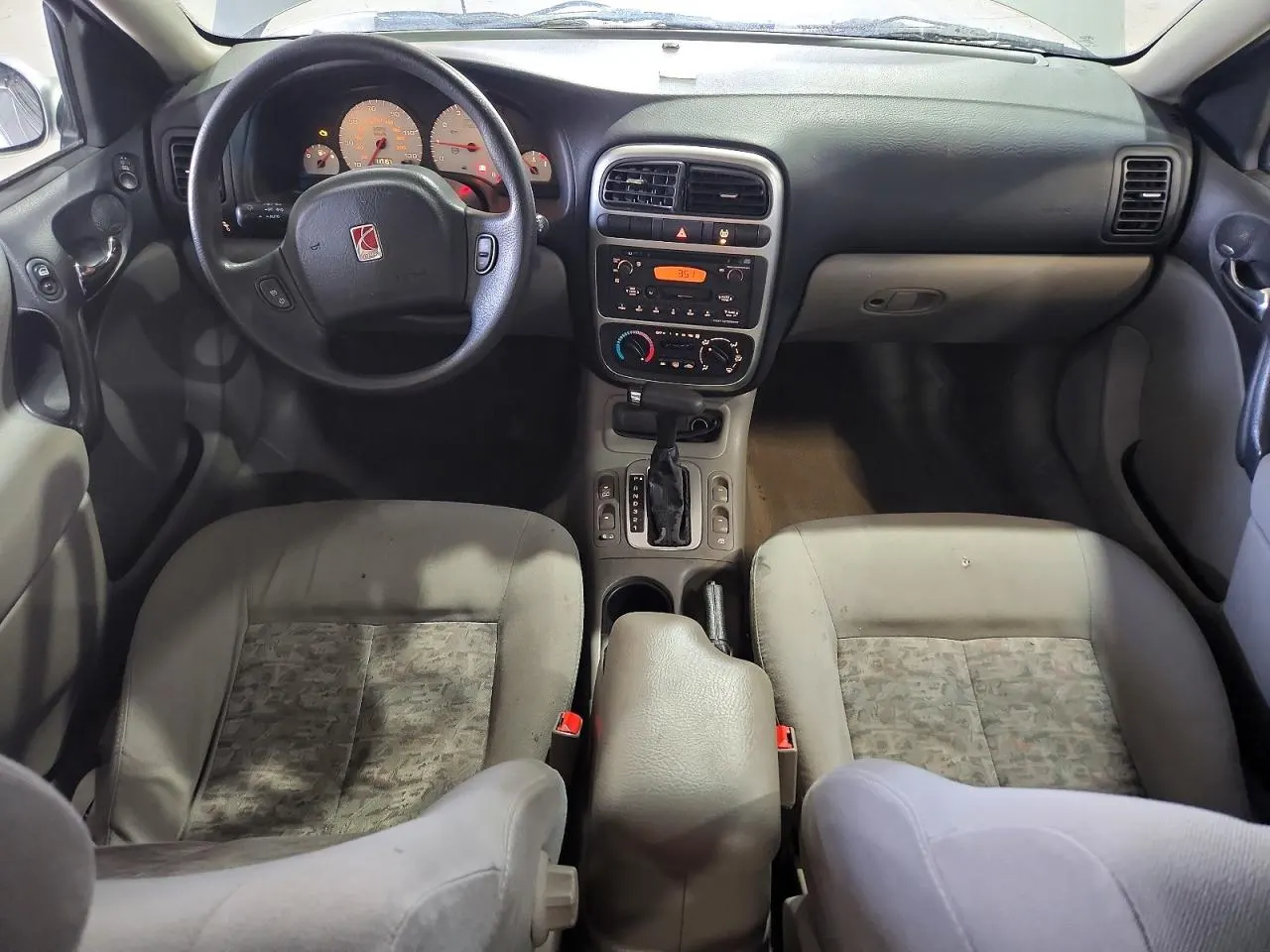2004 Saturn L-Series L300 2