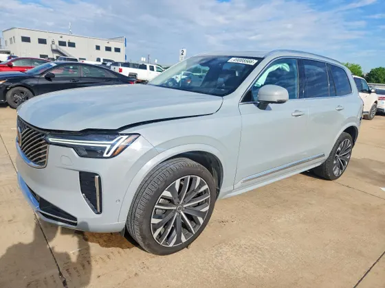 2025 Volvo XC90 Plus