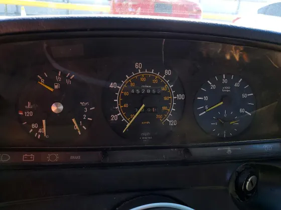 1983 Mercedes-Benz 300 Series 300D-T