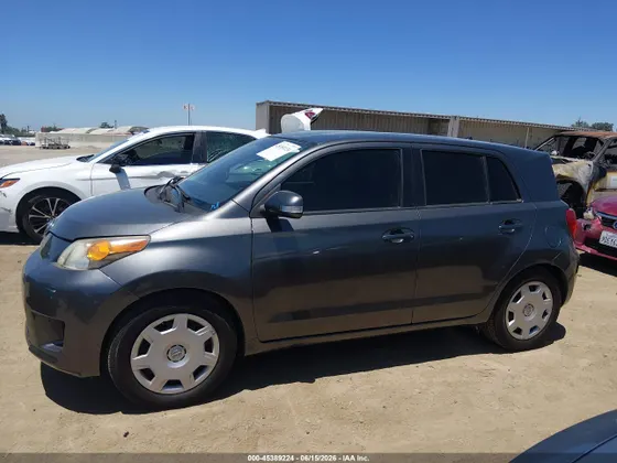 2013 Scion xD