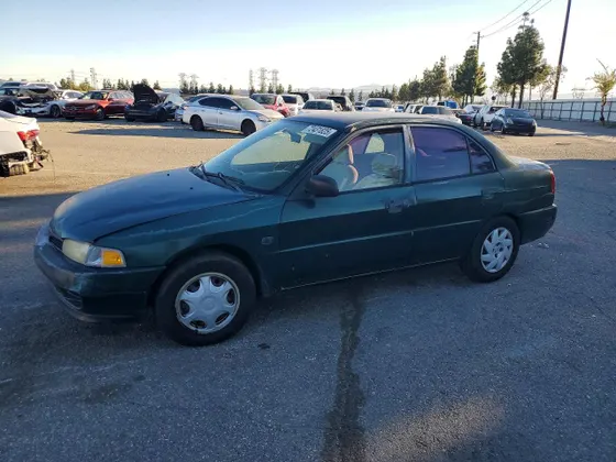 2000 Mitsubishi Mirage DE