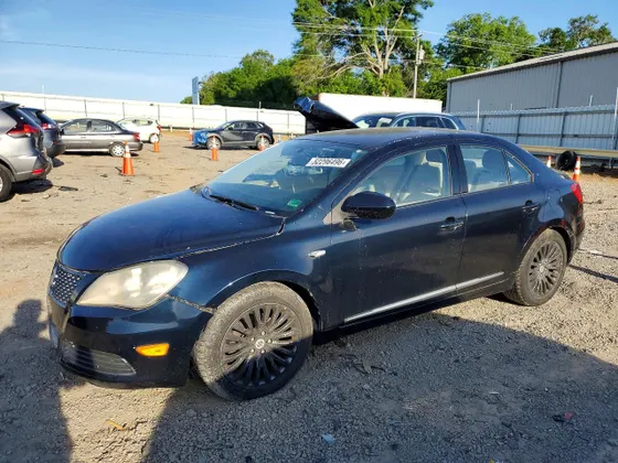 2012 Suzuki Kizashi SE