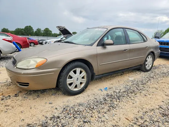 2005 Ford Taurus SEL