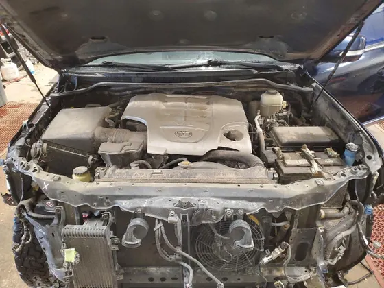 2016 Toyota Land Cruiser
