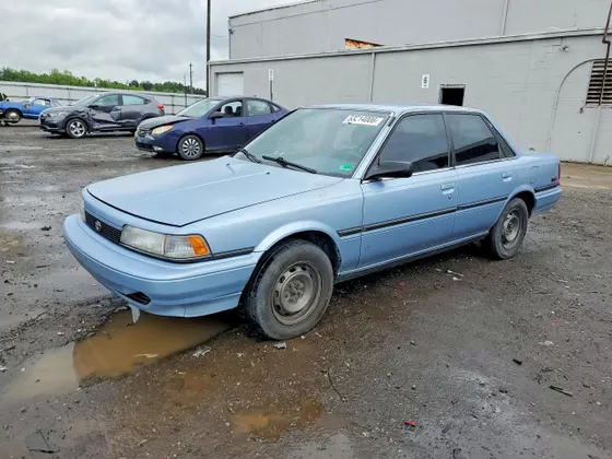 1991 Toyota Camry DLX