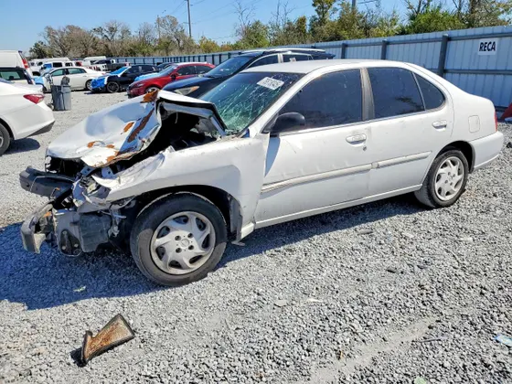 1998 Nissan Altima XE