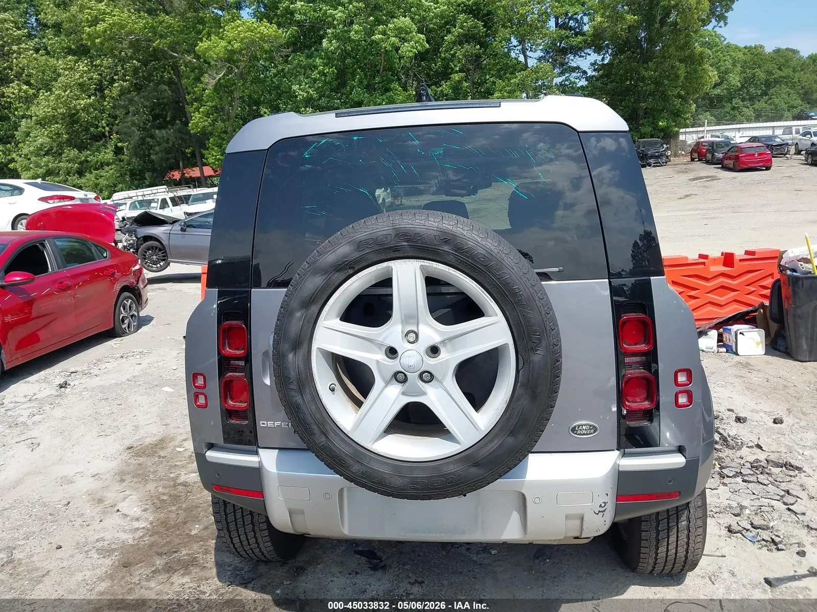 2020 Land Rover Defender SE