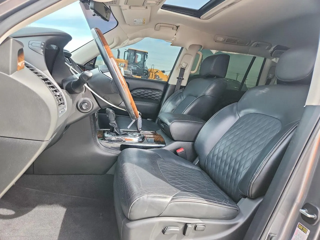 2019 INFINITI QX80 LUXE