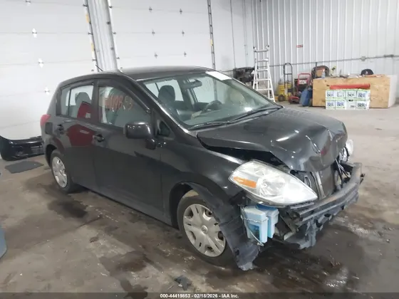 2011 Nissan Versa 1.8 S