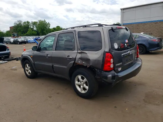 2005 Mazda Tribute s