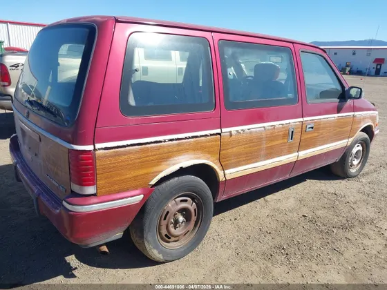 1991 Plymouth Voyager LE