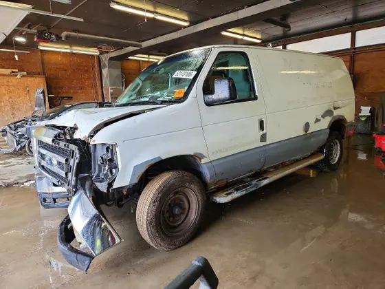 2011 Ford Econoline Cargo Van Commercial