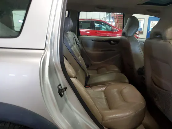 2003 Volvo V70 2.5L Turbo XC70