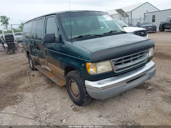 2001 Ford Econoline Wagon XL