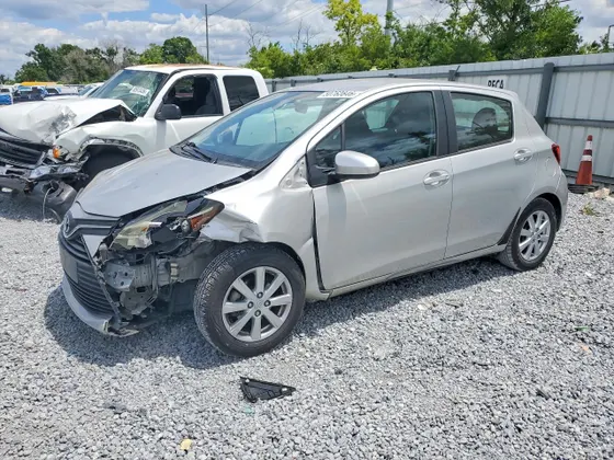 2015 Toyota Yaris LE