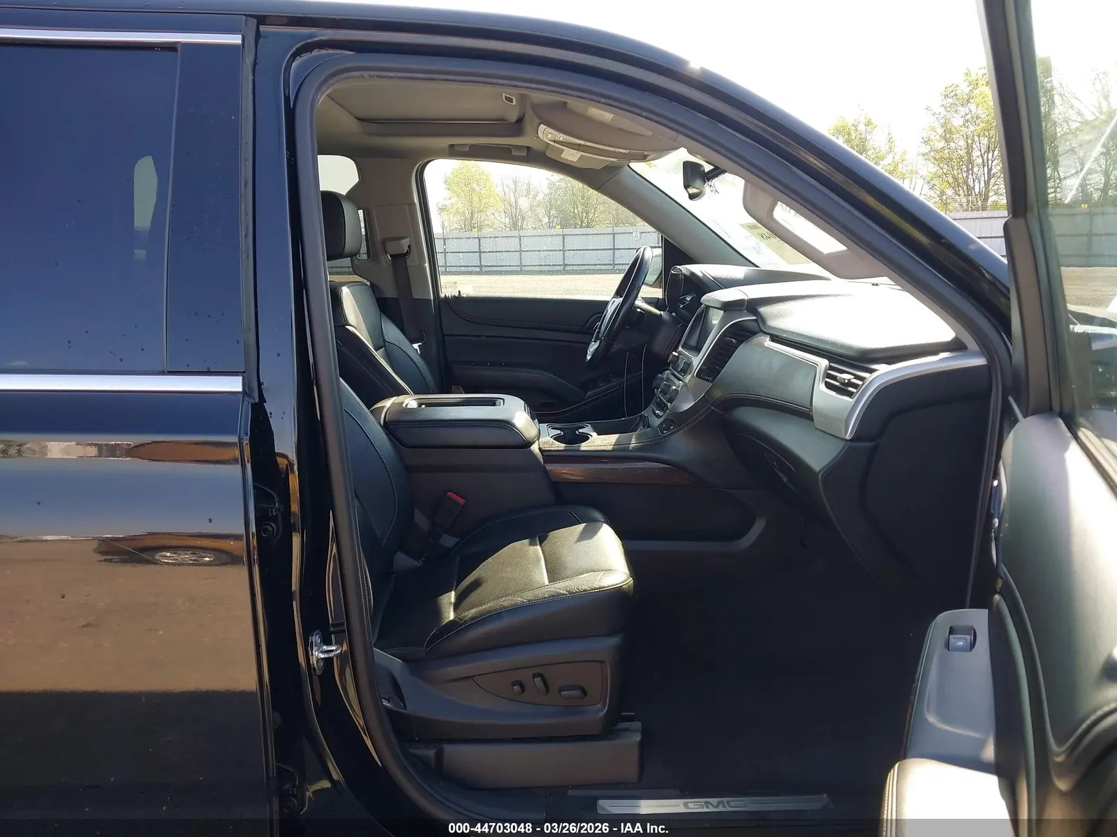 2020 GMC Yukon SLT