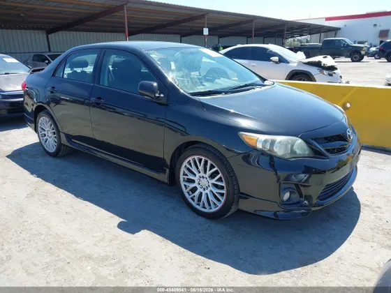 2013 Toyota Corolla LE