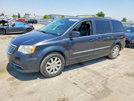 2014 Chrysler Town & Country Touring