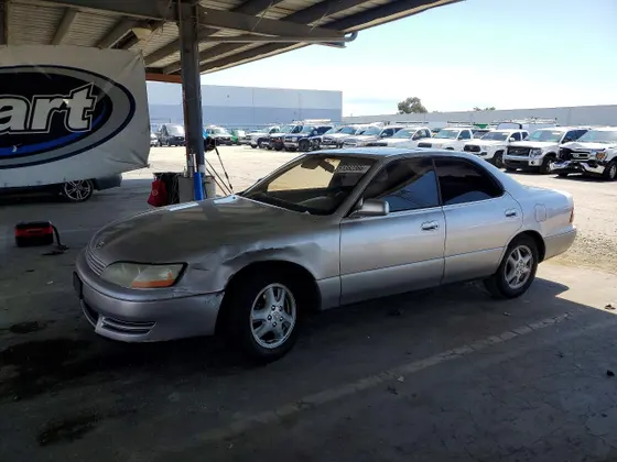 1995 Lexus ES 300 ES