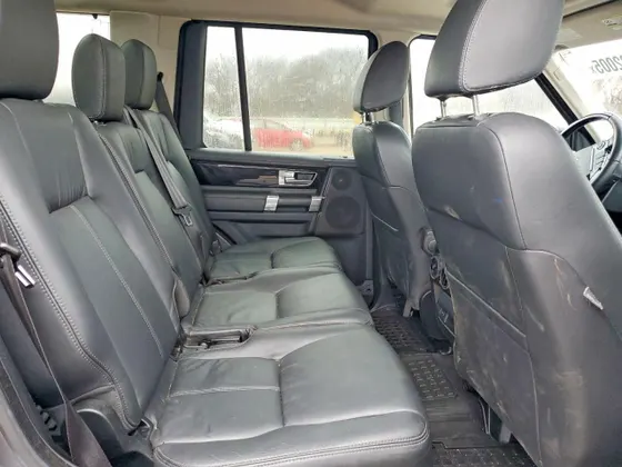 2015 Land Rover LR4 LUX