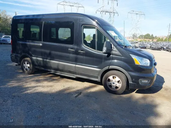2020 Ford Transit Wagon XLT