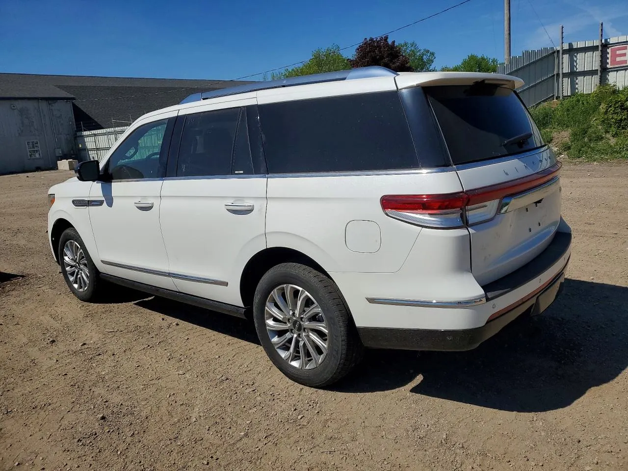 2023 Lincoln Navigator Standard