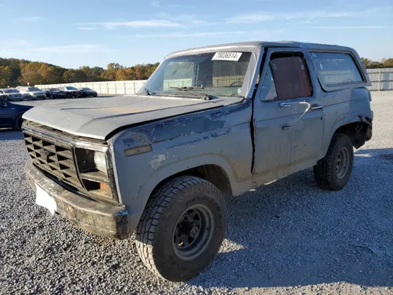 1986 Ford Bronco 4WD Custom