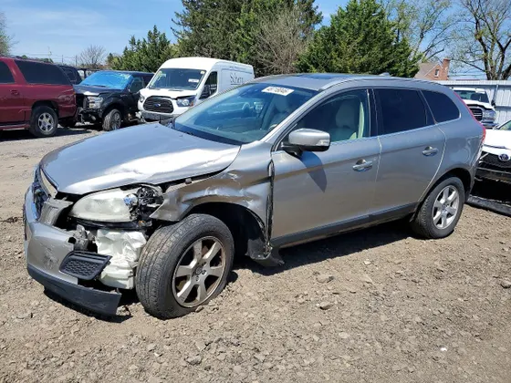 2012 Volvo XC60 3.2L PZEV