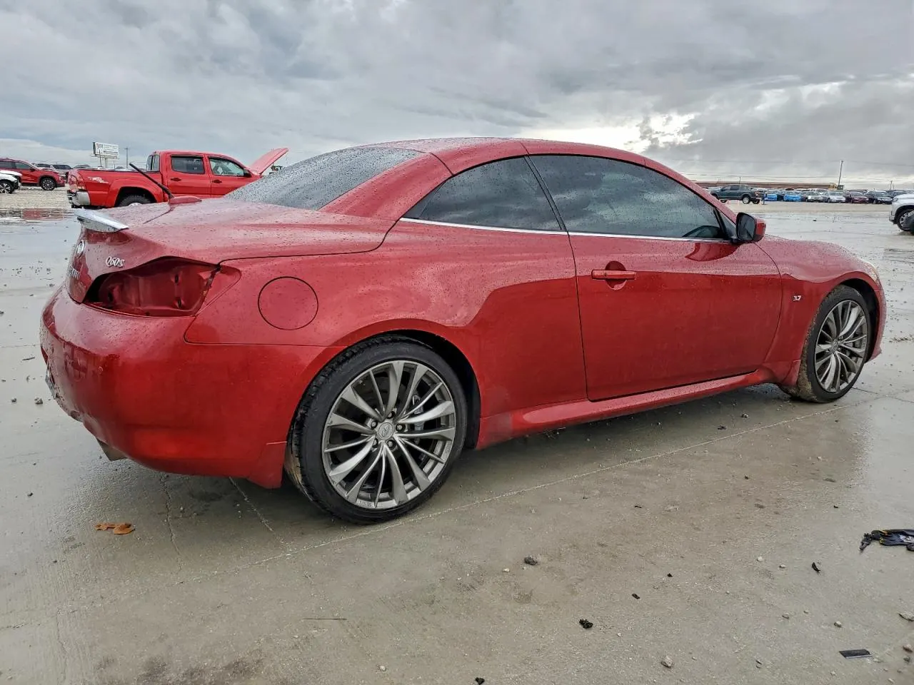 2014 INFINITI Q60 Convertible