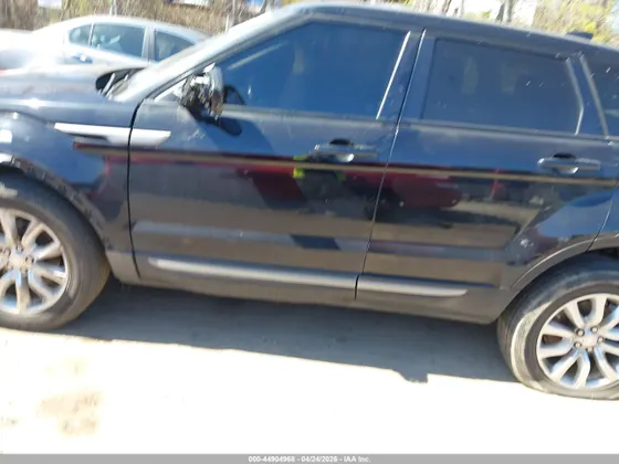 2019 Land Rover Range Rover Evoque SE