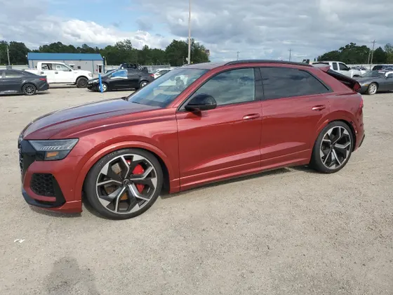 2024 Audi RS Q8