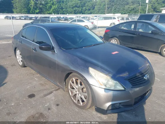 2010 INFINITI G37 Sedan x