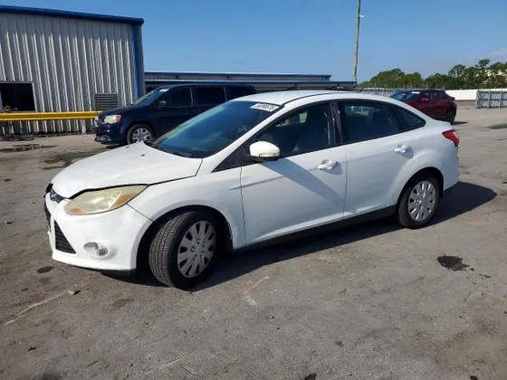 2012 Ford Focus SE