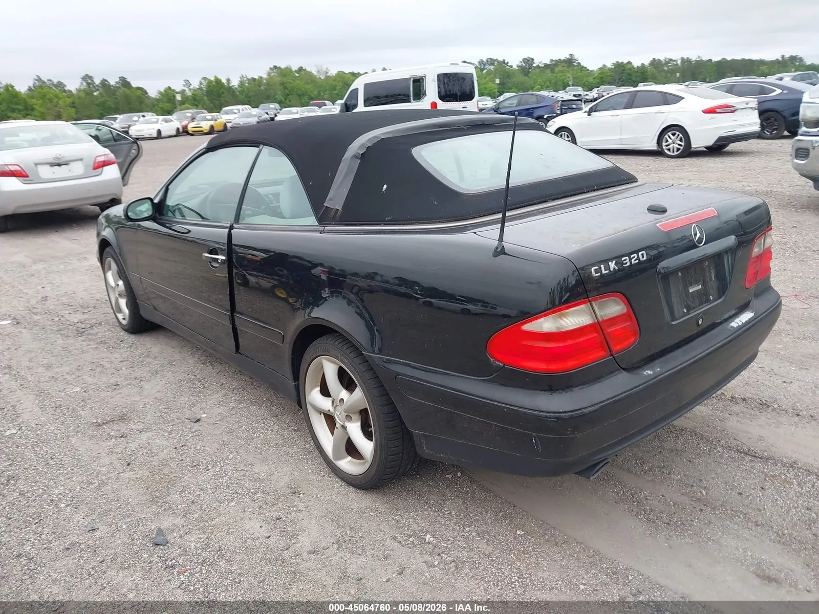 2000 Mercedes-Benz CLK-Class