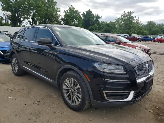 2020 Lincoln Nautilus Reserve