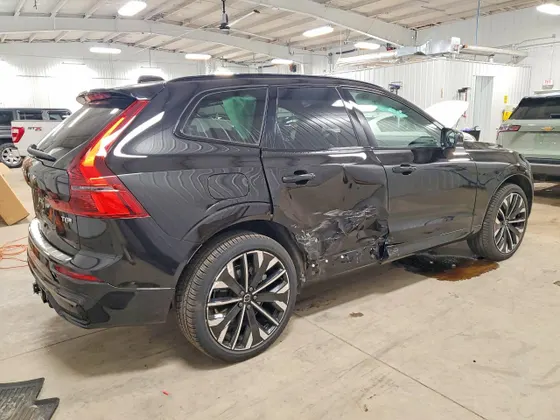 2026 Volvo XC60 Plug-In Hybrid Ultra