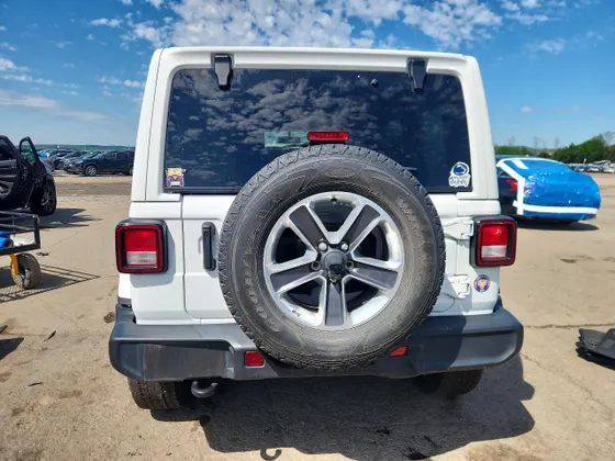 2021 Jeep Wrangler Unlimited Sahara Altitude